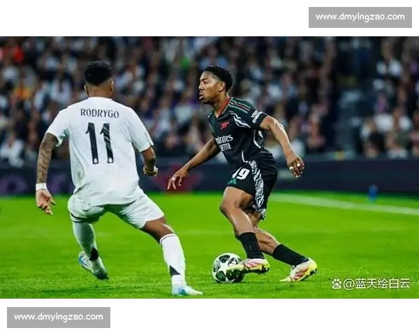 巴西新星里贝罗首秀征服欧洲 阿森纳那不勒斯竞逐