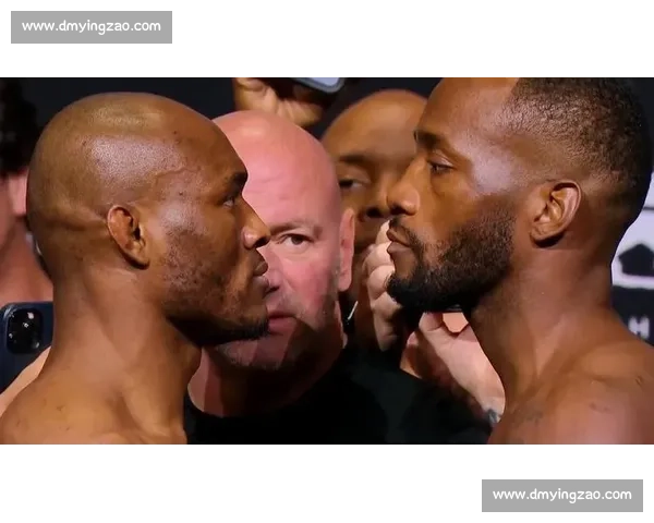 终极对视！UFC317 轻量级巅峰对决：托普里亚 vs 奥利维拉